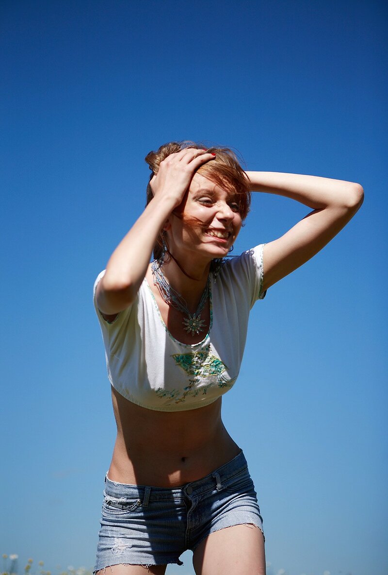 Анна, 18